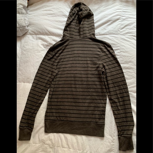 On The Byas Sweater - Picture 3 of 4